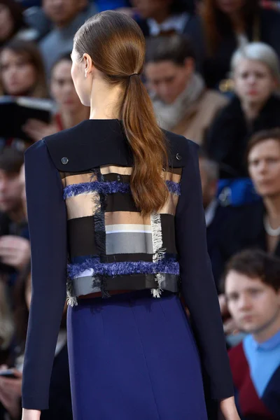 Look 56